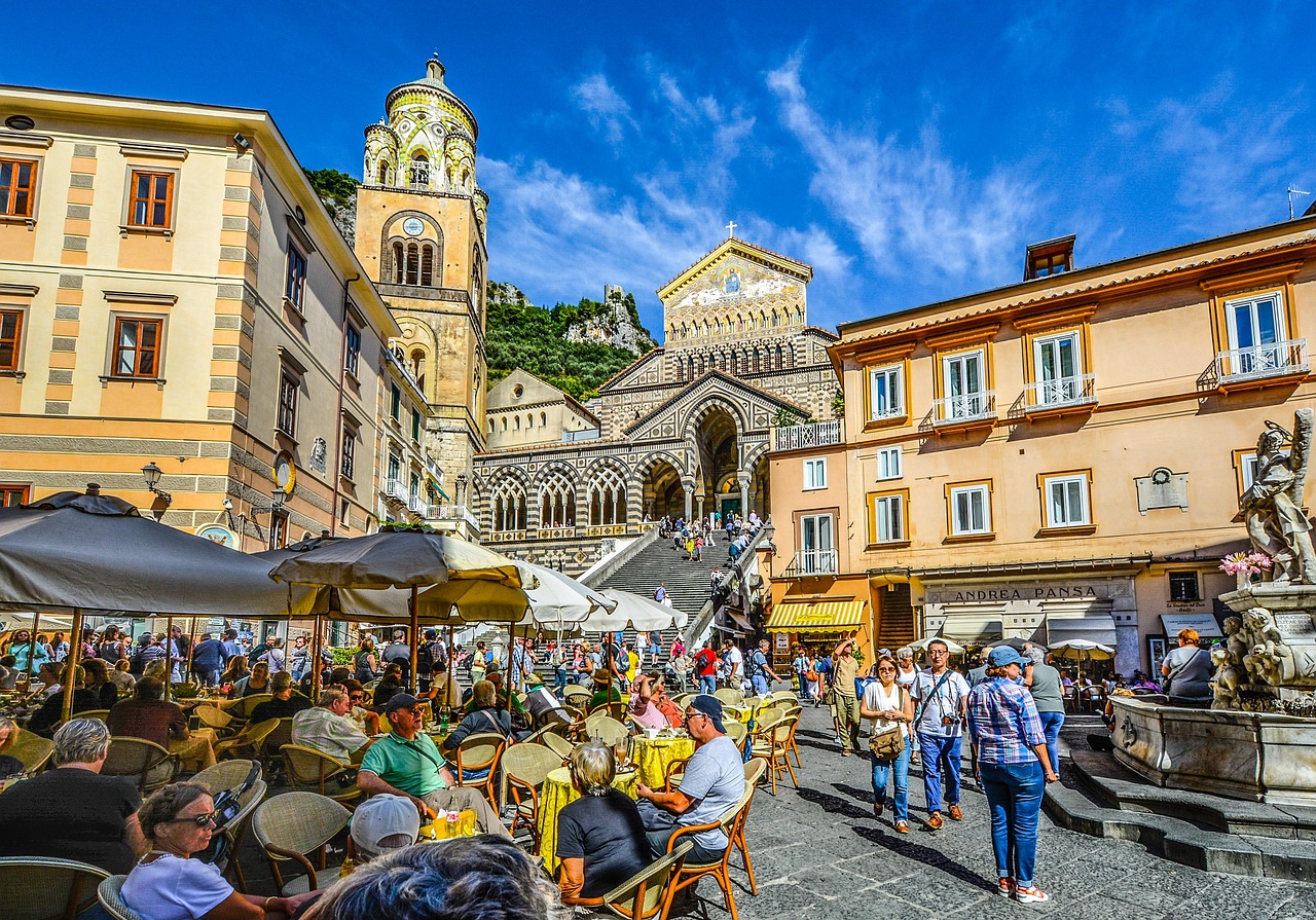 amalfi square - Hizvo