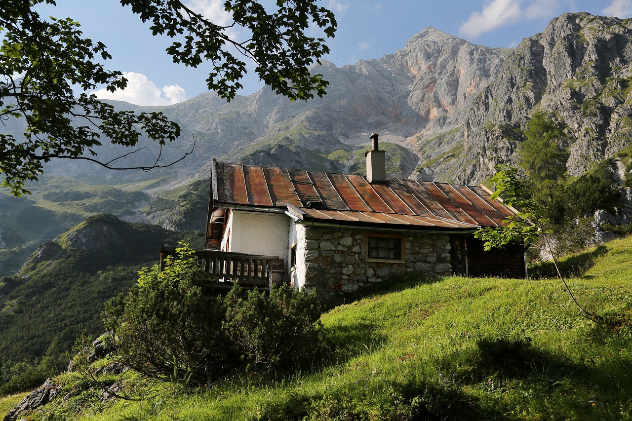 mountains alpine cabin - Hizvo