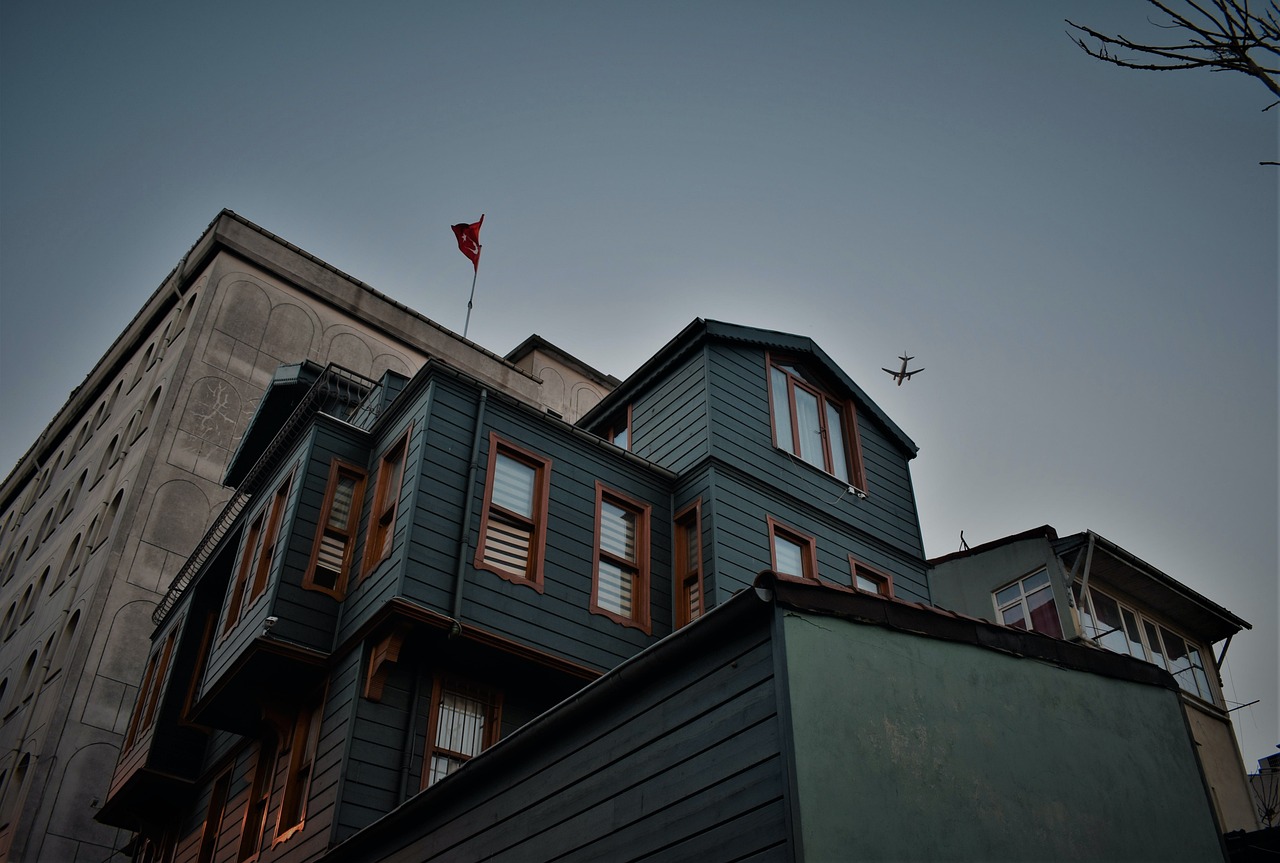 flag building - Hizvo